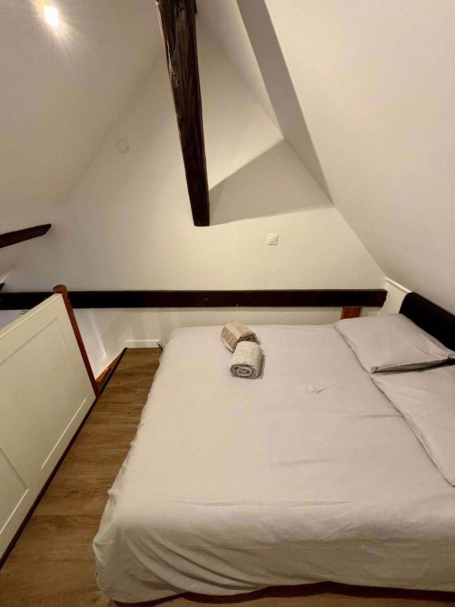 Appartement Le Petit Jardin, Proche Gare, Hyper Centre à Cambrai Extérieur photo